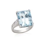 18k White Gold Aquamarine Large Cocktail Ring