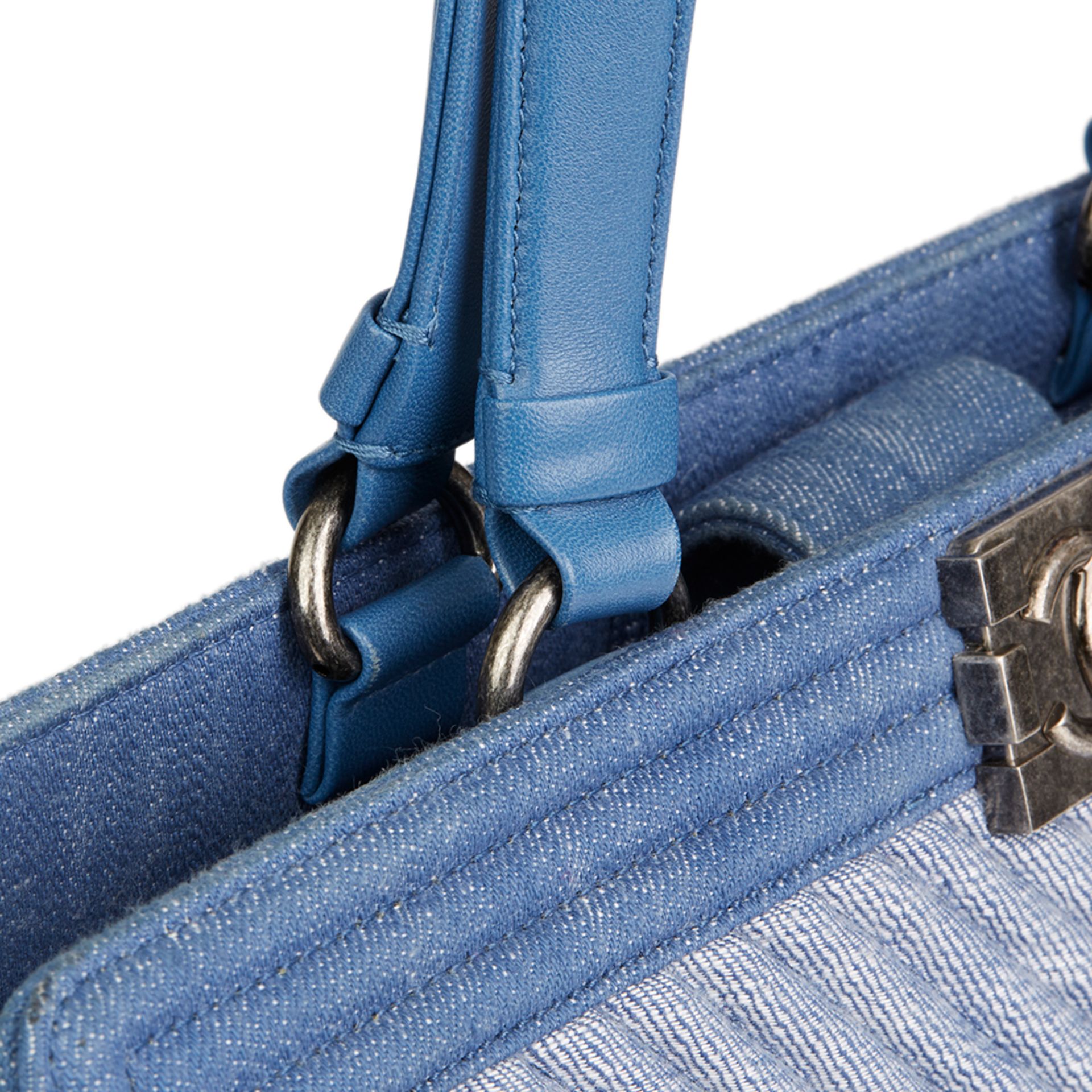 Chanel Blue Chevron Quilted Denim Le Boy Tote - Image 4 of 11