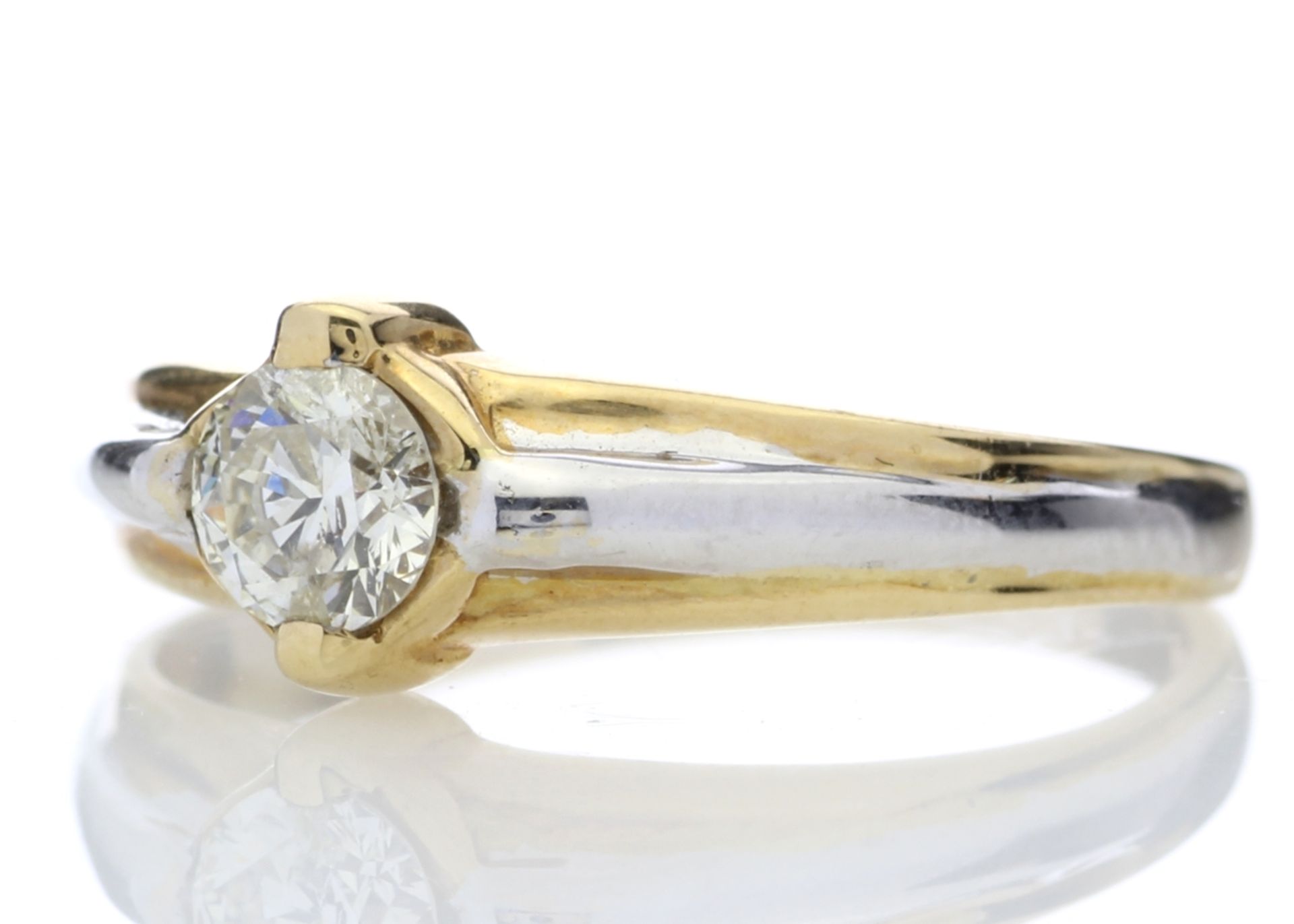 18ct Two Tone Single Stone Rub Over Set Diamond Ring 0.35 - Image 2 of 4