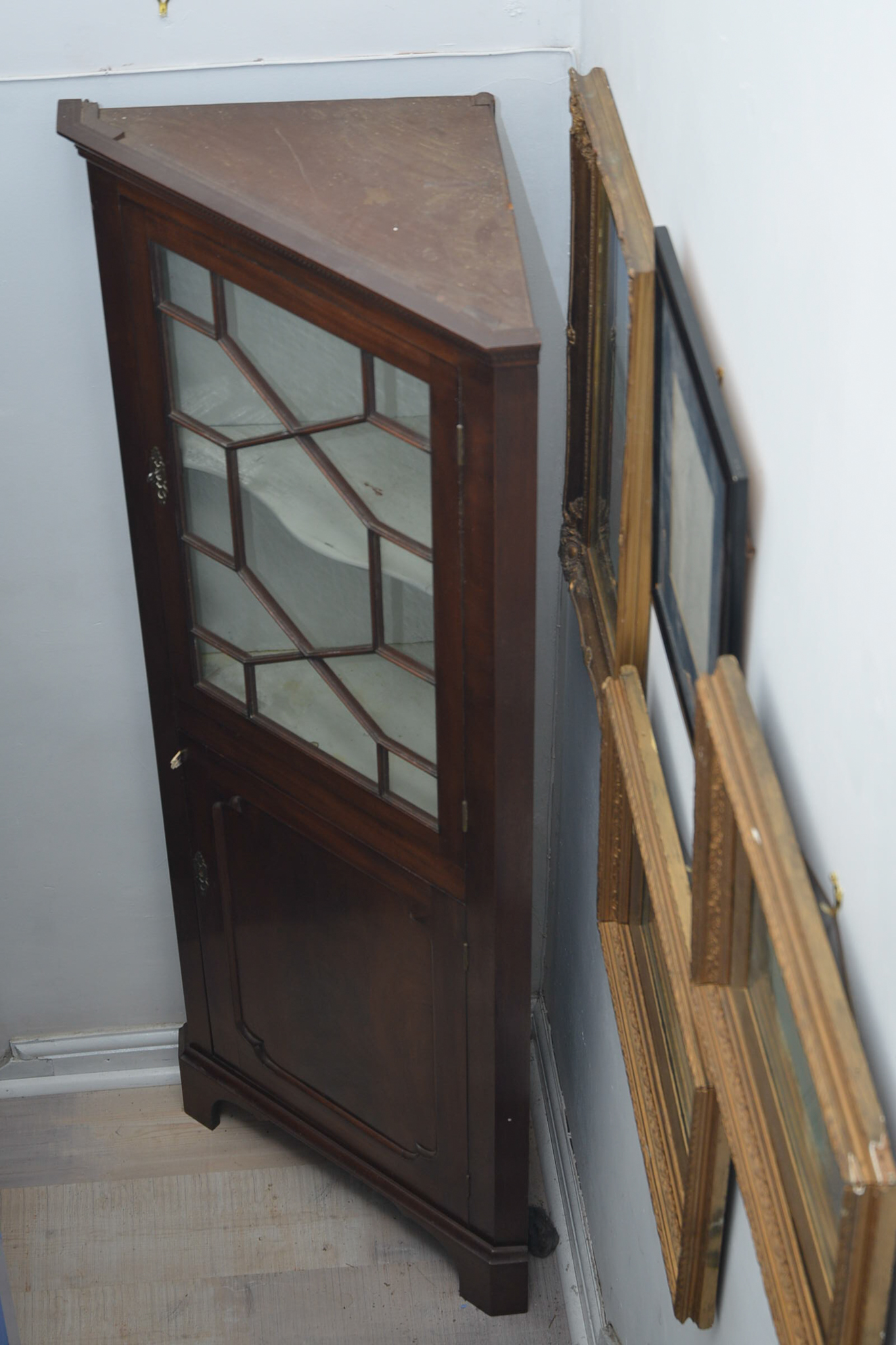 Georgian Style Flame Mahogany Corner Display Cabinet.