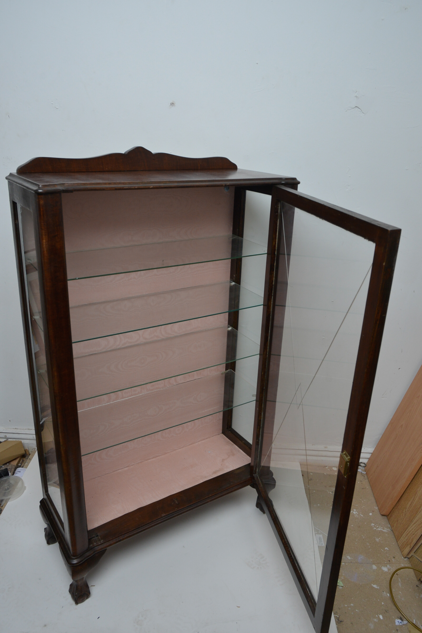 Art Deco Bevel Etched Glass Fronted Walnut Display Cabinet. - Image 3 of 4