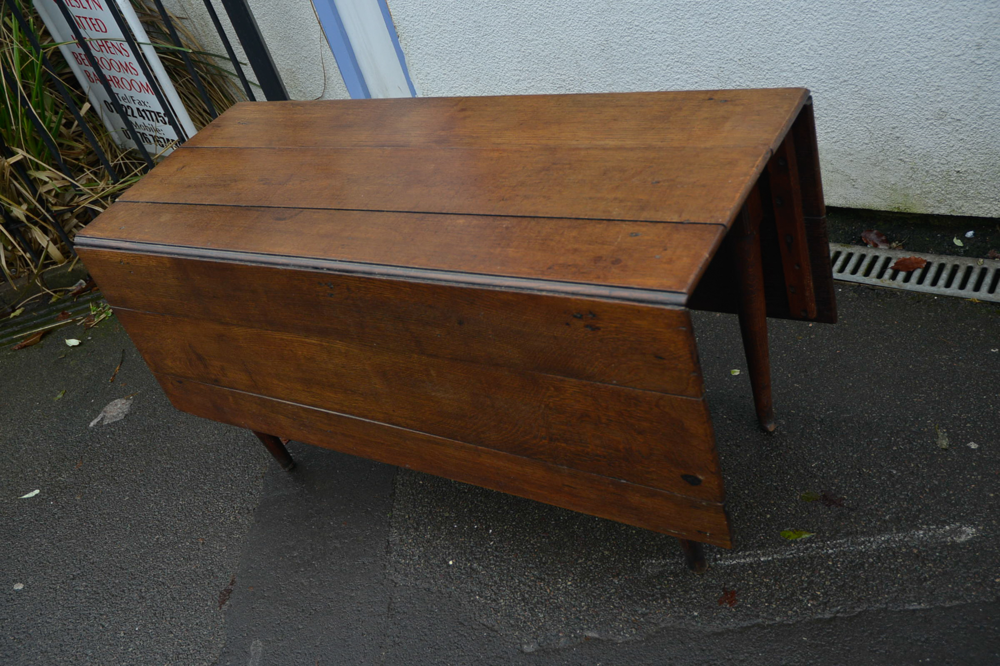 19Th Century Georgian Estate Built Oak Drop-Leaf Table. - Image 2 of 3