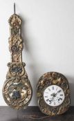 Comtoise Wanduhr, Frankreich, 19. Jahrhundert, weißes Metallzifferblatt, bez. "Girard àQuimper",