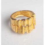 Damenring, Feingold 999/1000, China, moderne Goldschmiedearbeit, Ringgröße: 54, ca. 13,6gr.