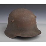 Deutscher Stahlhelm (1. WK), ohne Innenfutter, Stempel im Nacken innen 62K, Innenringanbei. (Pos.