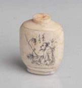 Snuff-bottle, China, um 1900, Anfang 20. Jahrhundert, Bein, geschnitzt, mit graviertem undschwarz