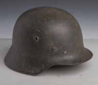 Deutscher Stahlhelm (2. WK), Randbördelung nach innen, original Innenleder, Stempelunginnen im