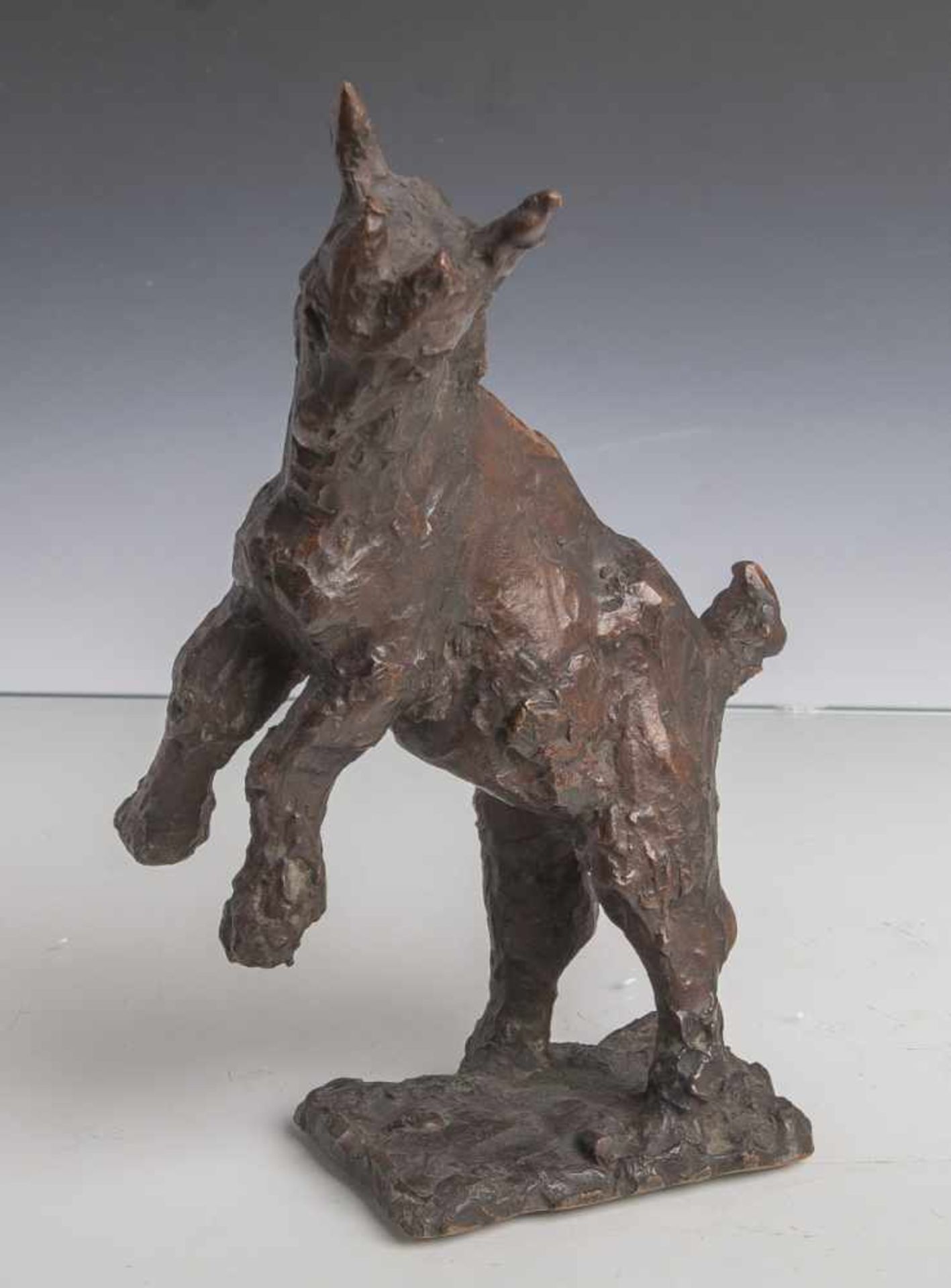 Unbekannter Künstler (1. Hälfte 20. Jahrhundert), Zicklein, Bronze, patiniert, H. ca. 22cm.
