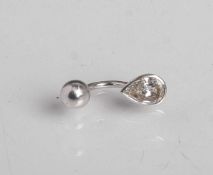 Bauchnabelpiercing, Platin 950, ausgefasst mit 1 Diamanttropfen, ca. 0,52 ct/J-K/P2-3. Ca.1,7 gr. (