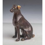 Vorstehund, Bronze, dunkel patiniert, unsigniert. H. ca. 18,5 cm.