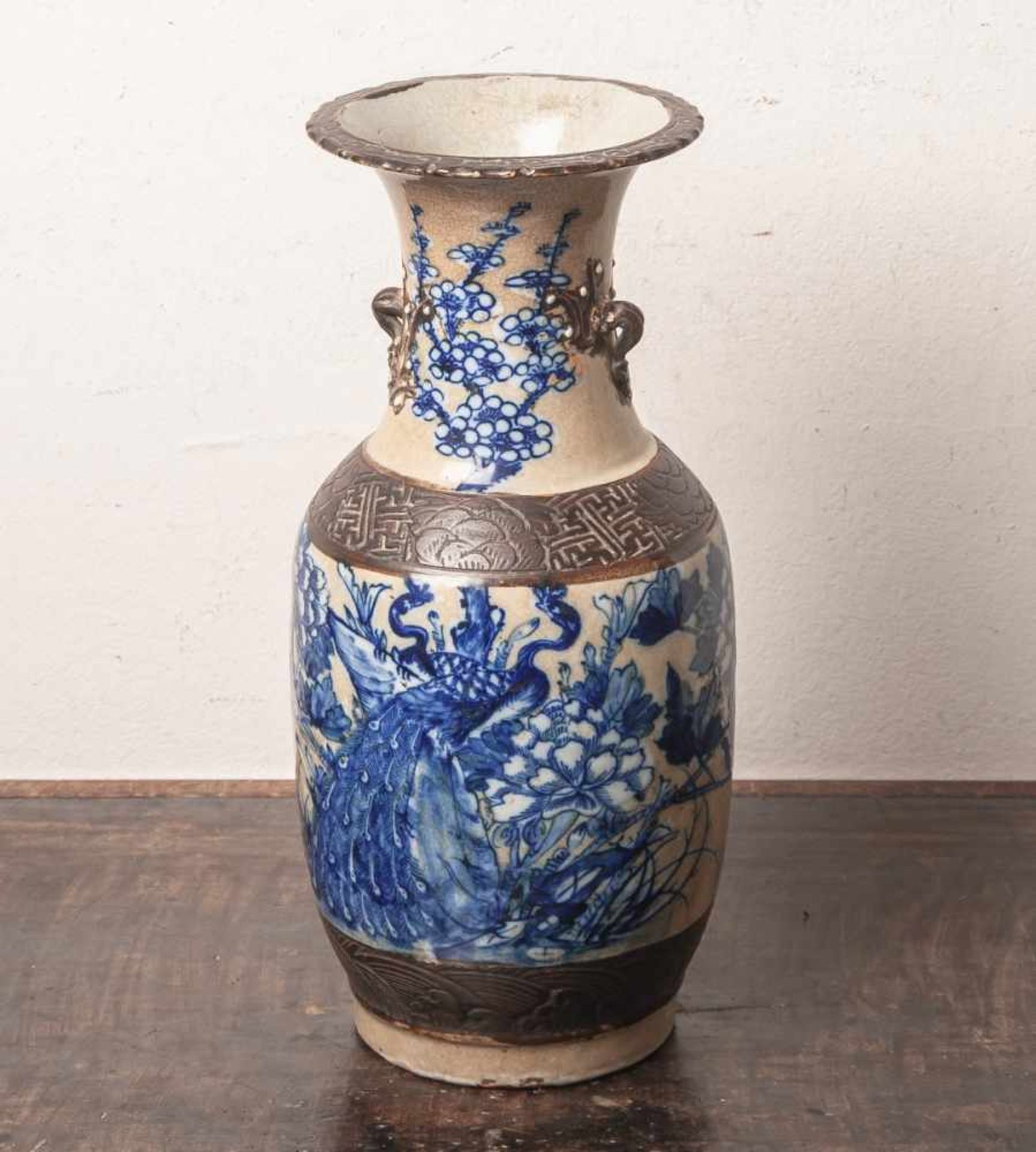 Bodenvase (wohl Qing-Dynastie, Tongzhi-Periode, 1862-1875, China), Craquelée Keramik,Blumendekor