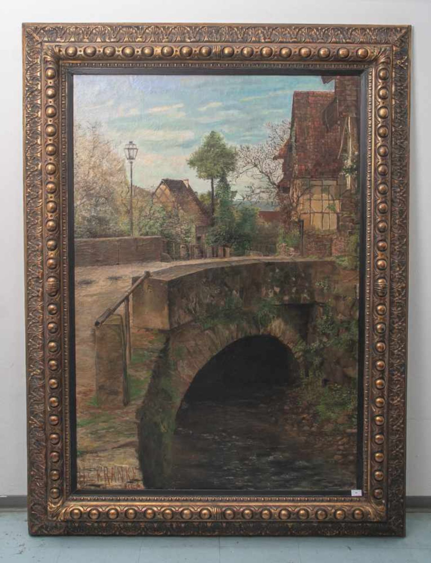 Franke, H. (19./20. Jahrhundert), Dorfansicht m. Steinbrücke über einem Bach, Öl/Lw., li.u. sign. u.