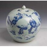 Ingwertopf (wohl 18. Jahrhundert, China), Porzellan, Motiv spielende Knaben, blau u. weißbemalt,