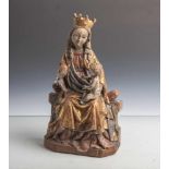 Sitzende Madonnenfigur m. Jesuskind (wohl 17/18. Jahrhundert), Holzschnitzarbeit,polychrom