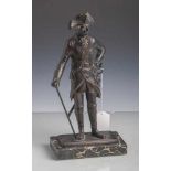 Bronzefigur "Der Alte Fritz", Vollguss, Der Alte Fritz stehend m. Gehstock, aufrechteckigen