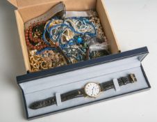 Konvolut Modeschmuck und Uhren (1 Herrenuhr von Maurice Lacroix), altersgem.Gebrauchszustand.- - -