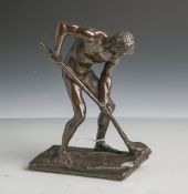 Cauer, Friedrich (1874 - 1945), "Mann mit der Schaufel", Bronze, patiniert, auf dem Sockelsign. "