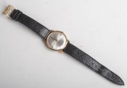 Herrenautomatikuhr "Longines" 750 GG (um 1960), Handaufzug, m. orig. Schließe u. Band.Guter