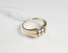 Damenring 585 GG, gefasst m. 4 kl. Diamanten (je ca. 0.06 ct.), Ringgröße: 60, Gewicht ca.4,85 g.- -