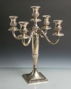 Girandole aus Silber (Punze 852 B und Davidstern), 5-flamig, H. ca. 44,5 cm, Gewicht ca.1440 g.