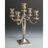 Girandole aus Silber (Punze 852 B und Davidstern), 5-flamig, H. ca. 44,5 cm, Gewicht ca.1440 g.