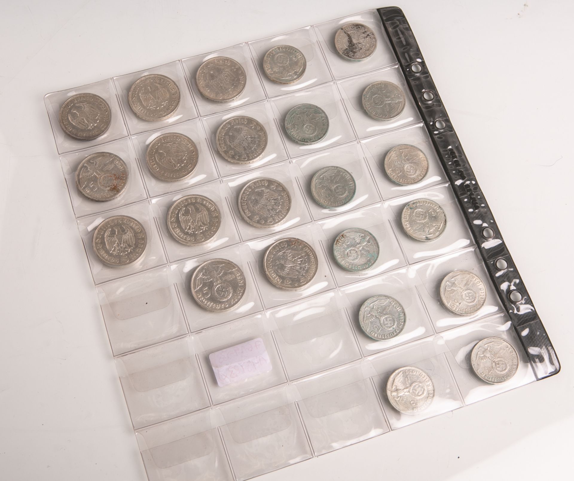 Konvolut von 23 Münzen, bestehend aus: 11x 2 RM, Paul von Hindenburg, 1937-1939; 1x 2 RM,