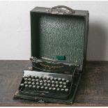 Schreibmaschine, Klein Adler Modell 2 (1925), Adler-Werke Heinrich Kleyer AG, Frankfurt,in