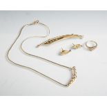 Schmuckset versch. Legierung, bestehend aus: 1x Collier 333 GG, besetzt m. 7 Glassteinen,1x