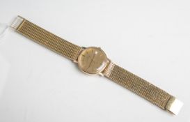 Herrenuhr "Certina" 585er Gold, Quarz, m. Datumsanzeige, rundes Ziffernblatt (Dm. ca. 3,3cm), L. ca.