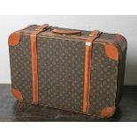 Vintage-Koffer von Louis Vuitton, aus der Linie "Monogram Canvas" (20. Jahrhundert),brauner