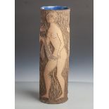 Fabbrini, Federigo (1928-2007), zylinderförmige Keramikvase, umlaufend 3 Frauenaktereliefartig