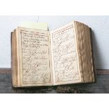 Handgeschriebenes Gebetsbuch (1758), "Andaectiges Bett-Buch", m. Gold verzierterLedereinband, 16 x