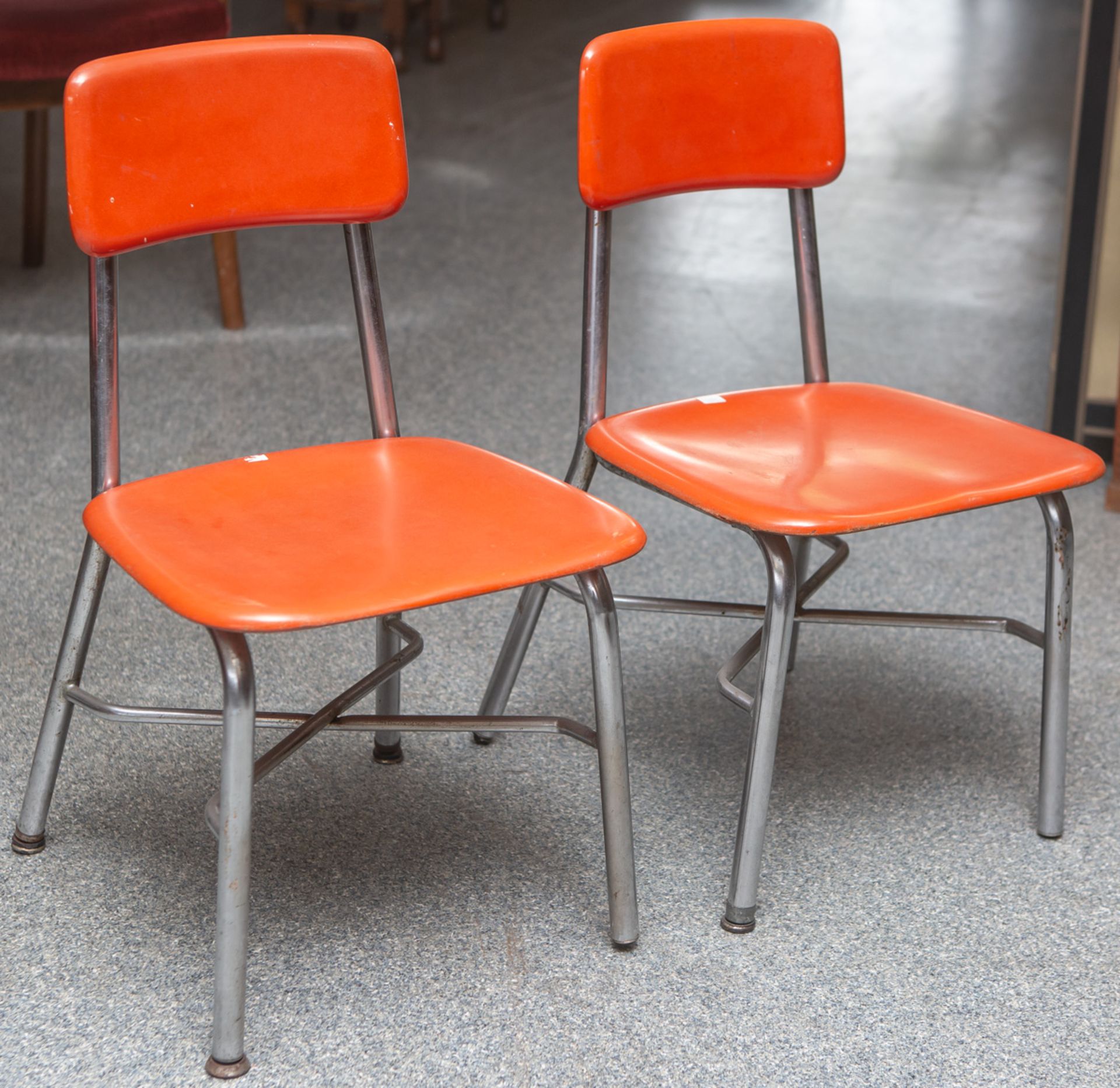 Schulstühle für Kinder "Hey Woodite" (Heywood Wakefield, 1960er Jahre), orangefarbenerKunststoff,