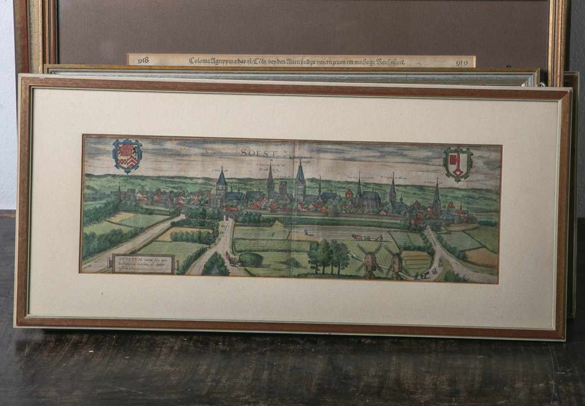 wohl Merian (17. Jahrhundert), "Soest" / Westfalen, kolorierter Kupferstich, ca. 16 x 47cm, PP,