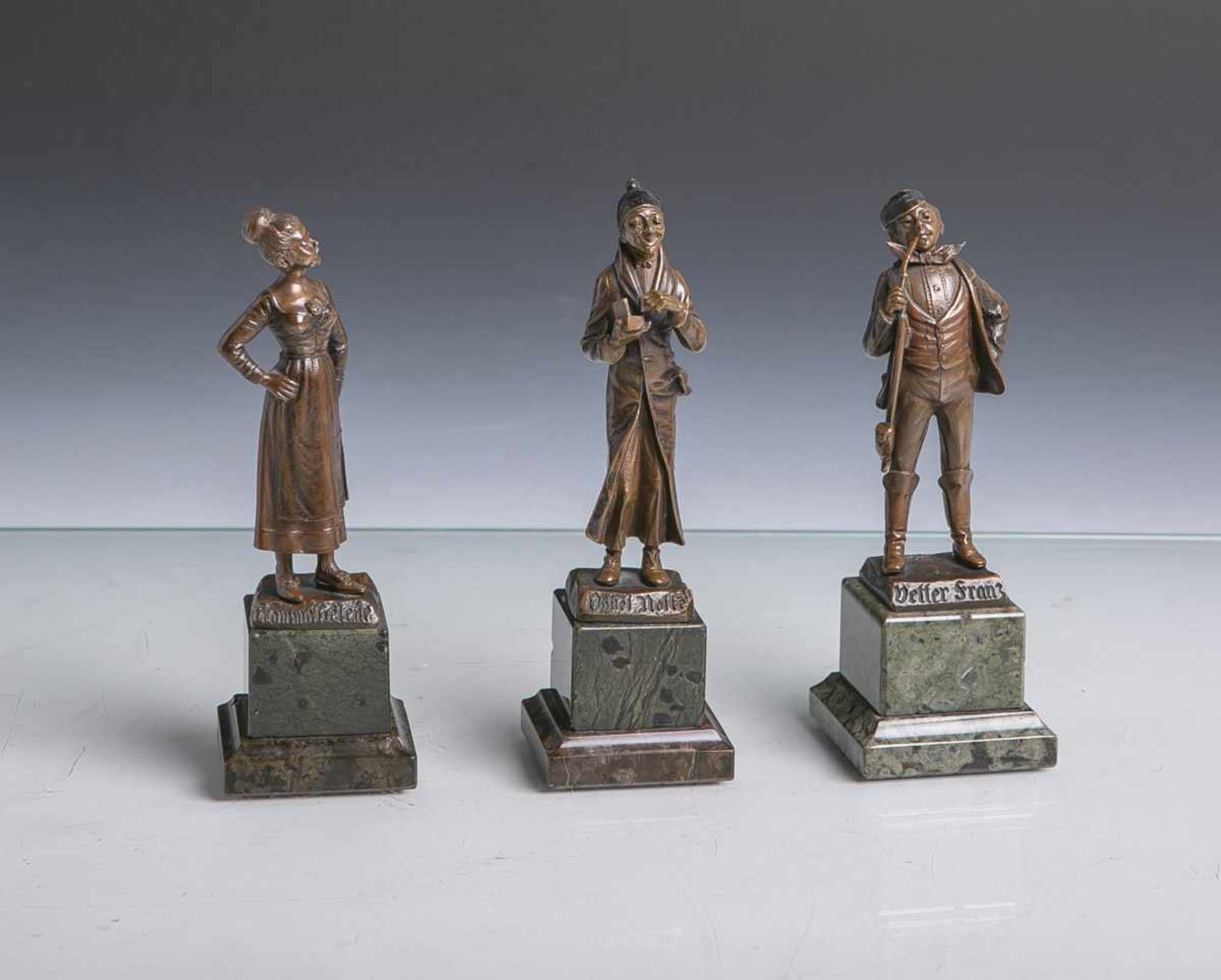Monath, O. (wohl 19./20. Jahrhundert), 3 Bronzefiguren aus Wilhelm Busch, bestehend aus:"Vetter