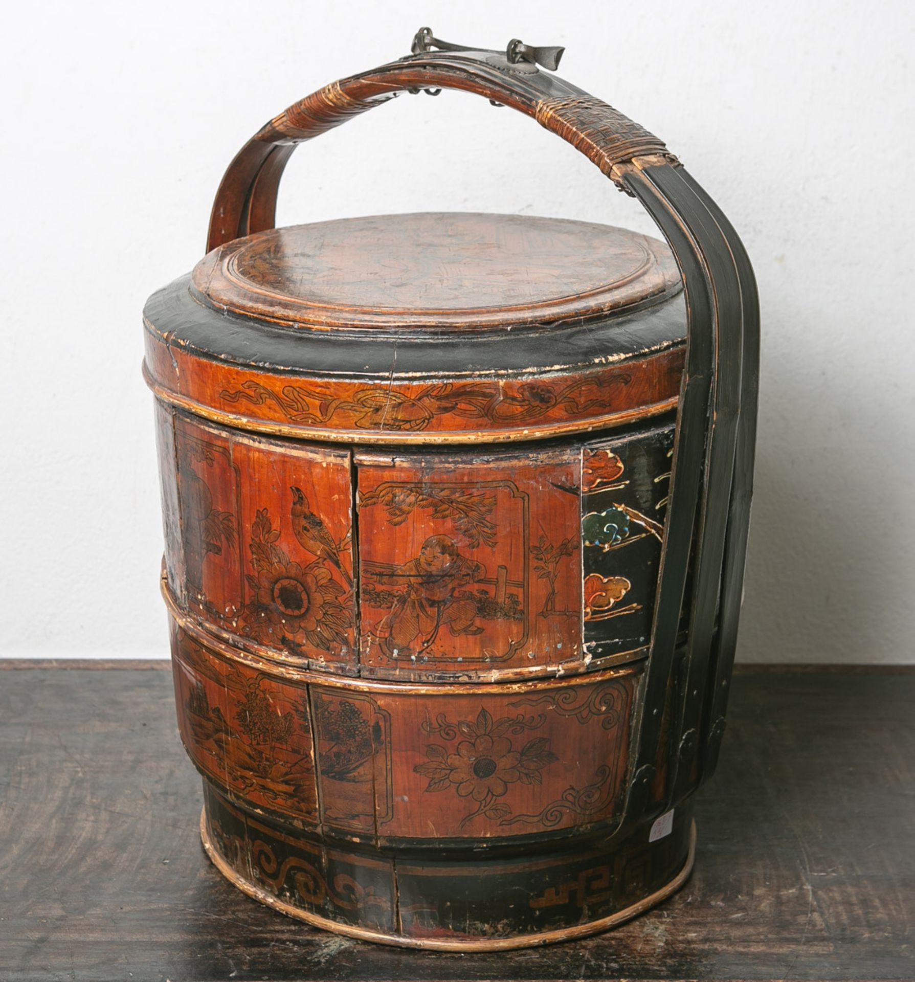 Speisebehälter für eine Hochzeit (wohl China, 19. Jahrhundert), dreiteilig aus Bambusholz(