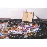 Hundertwasser-Seidentuch "Das Haus", reine Seide Crepe de Chine, schwarzer Fond, im Drucksign.,