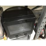 Used Curve Hotpoint Microwave