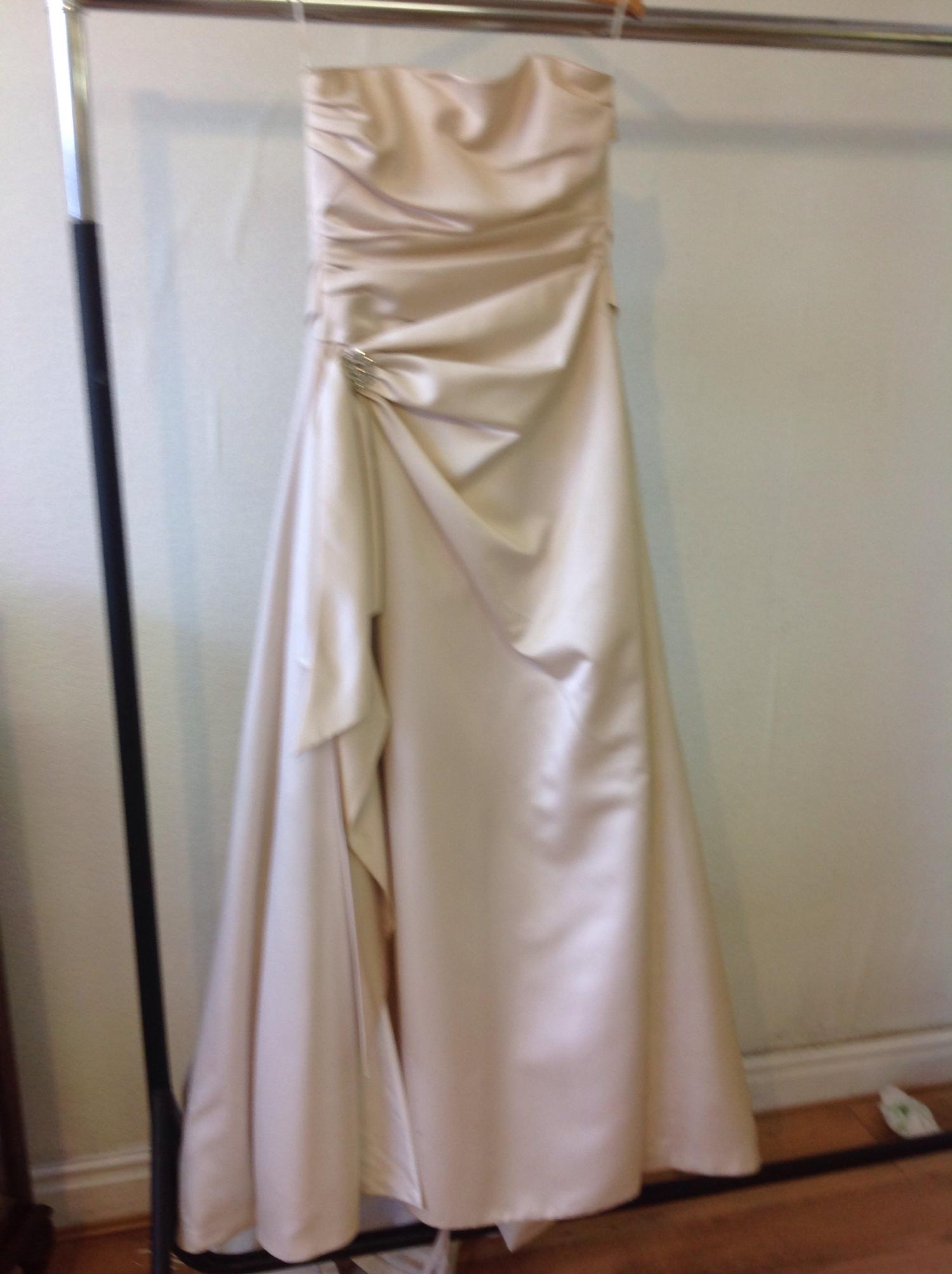 (10) 4 x Maggie Sottero sample wedding gowns, total rrp £3050, size 14 - Image 5 of 12