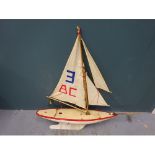 Vintage model yacht - Star Yacht Birkenhead