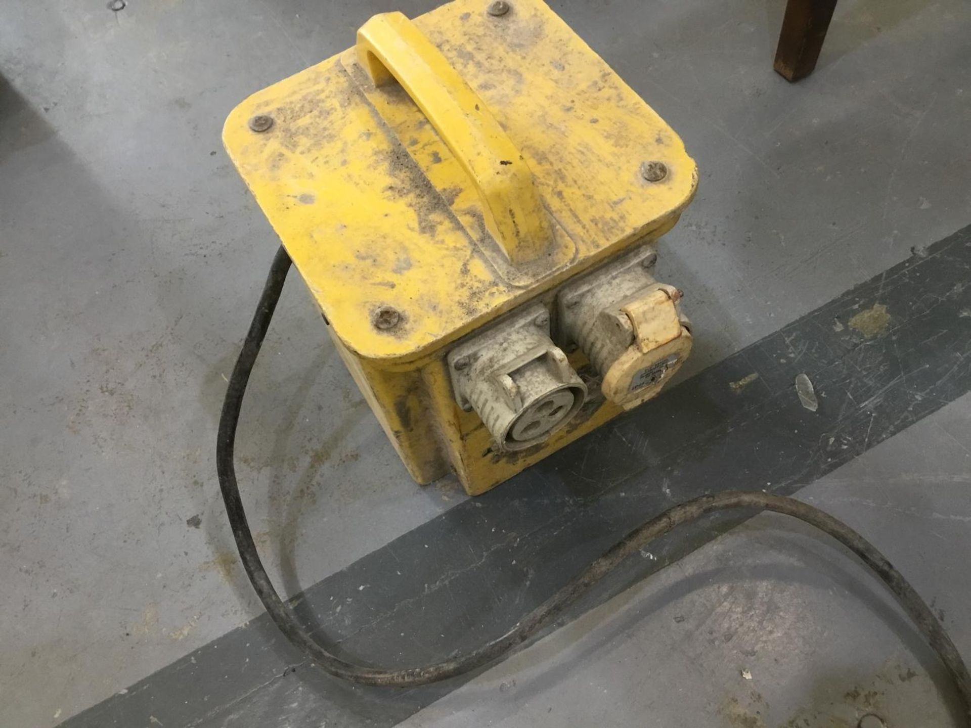 240V-110V transformer