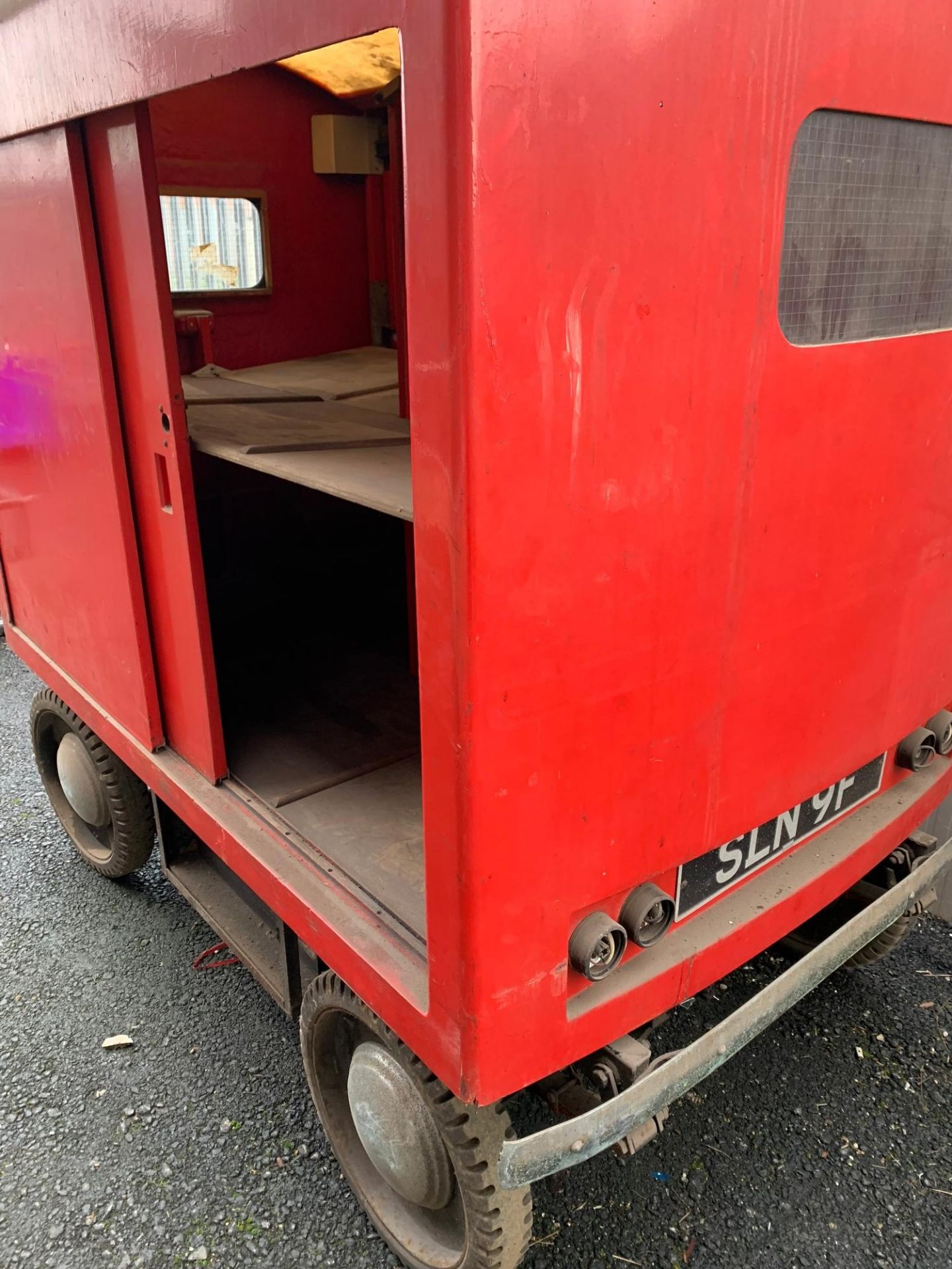 1968 Post Office Electric Vehicle Pedestrian Van - Image 3 of 6