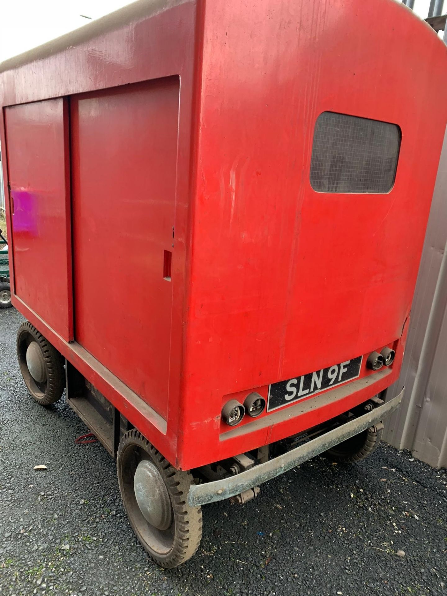 1968 Post Office Electric Vehicle Pedestrian Van - Image 6 of 6