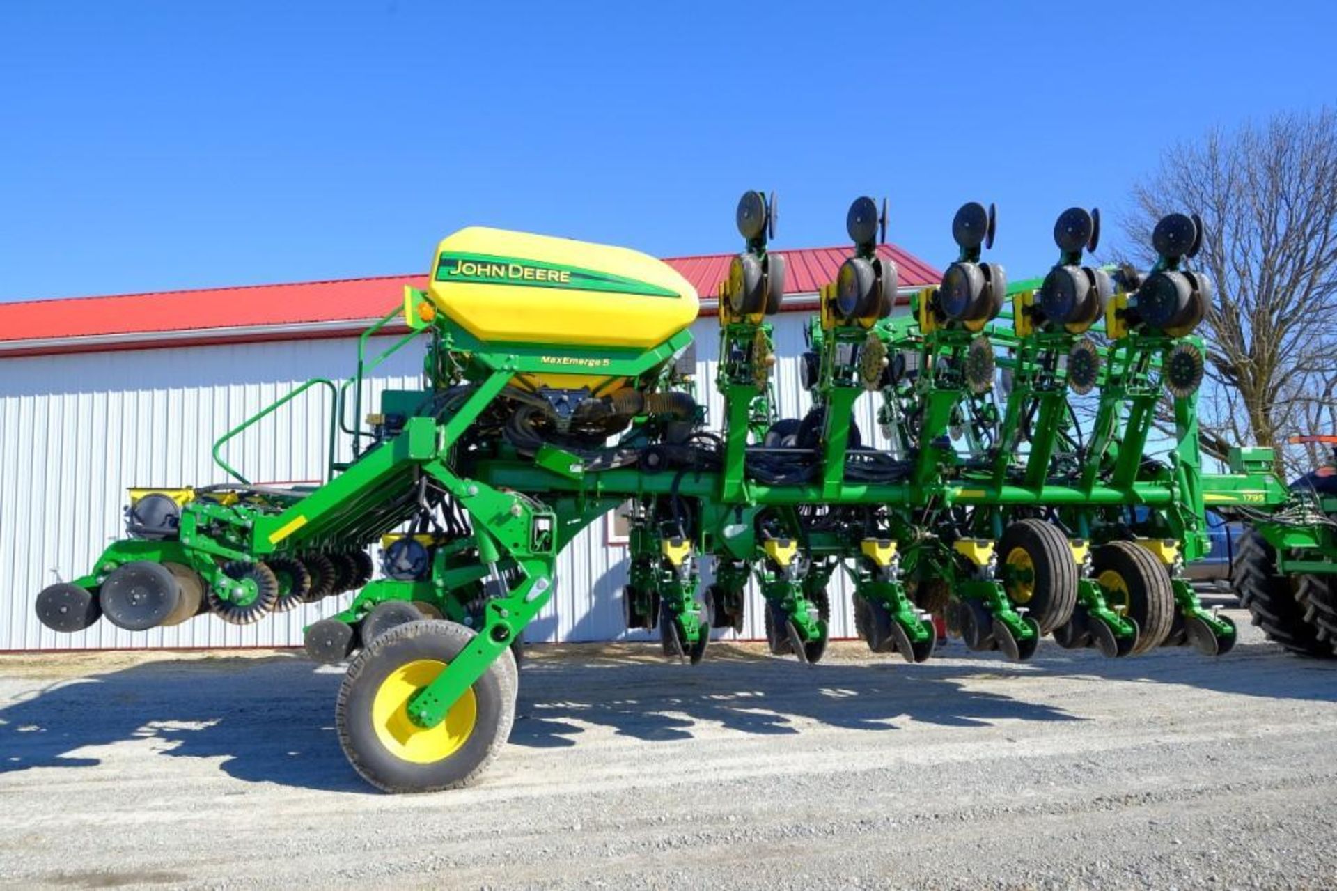 2015 JD 1795 Planter - Image 3 of 11