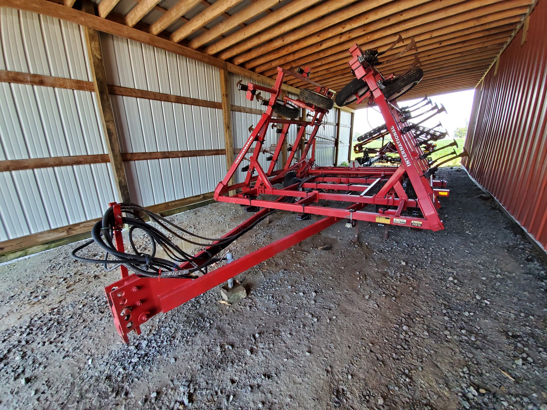 International 4600 Vibra-Shank Field Cultivator