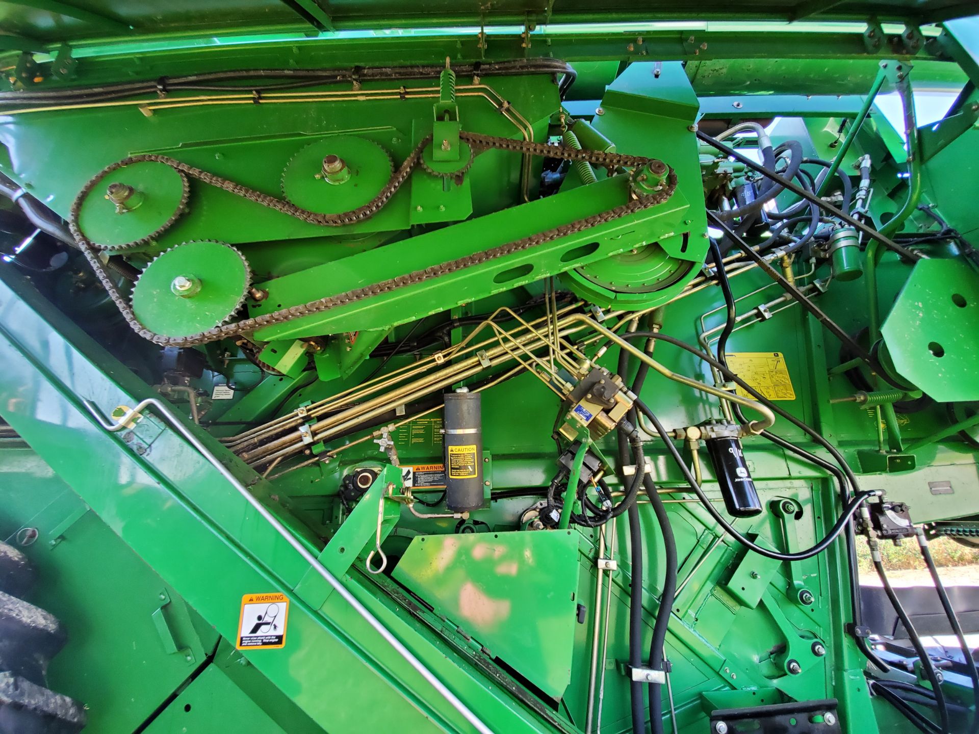 1997 John Deere 9600 Combine - Image 10 of 16