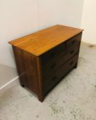 Chest of drawers two over two with brass handles