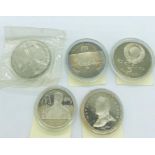 A selection of Five cupro-nickel coins: 1990 5 Roubles, 1990 1 Rouble, 1988 5 Roubles, 1993 1