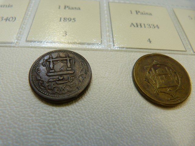 A Collection of Five coins from Afghanistan from 1895 to include ½ Afghani, 2 Afghani, 1 Piasa, 1 - Image 8 of 10