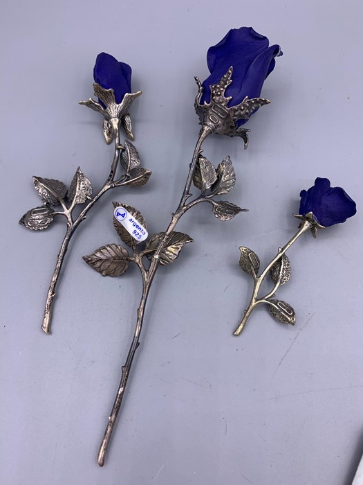 Three silver roses with Capodimonte porcelain blue roses. - Image 3 of 5